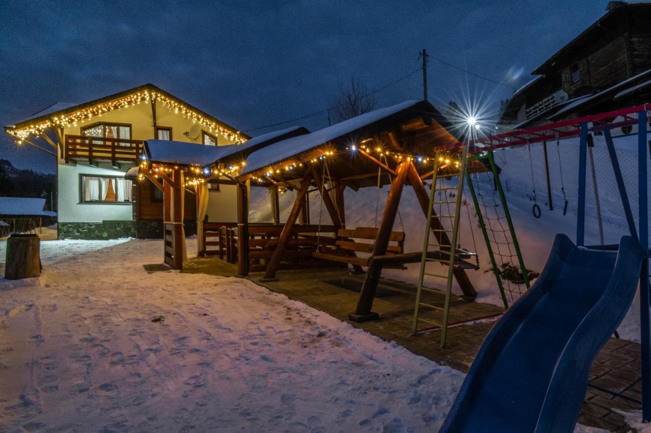 Cottage Chalet-Tiara Slavske Ngoại thất bức ảnh